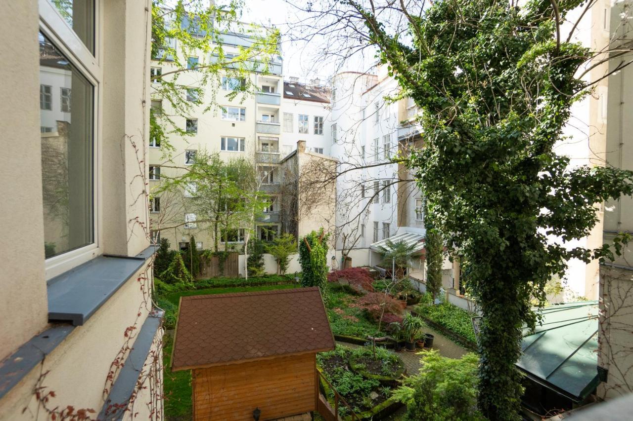Modern Apartment With A Balcony Near Belvedere Vídeň Exteriér fotografie